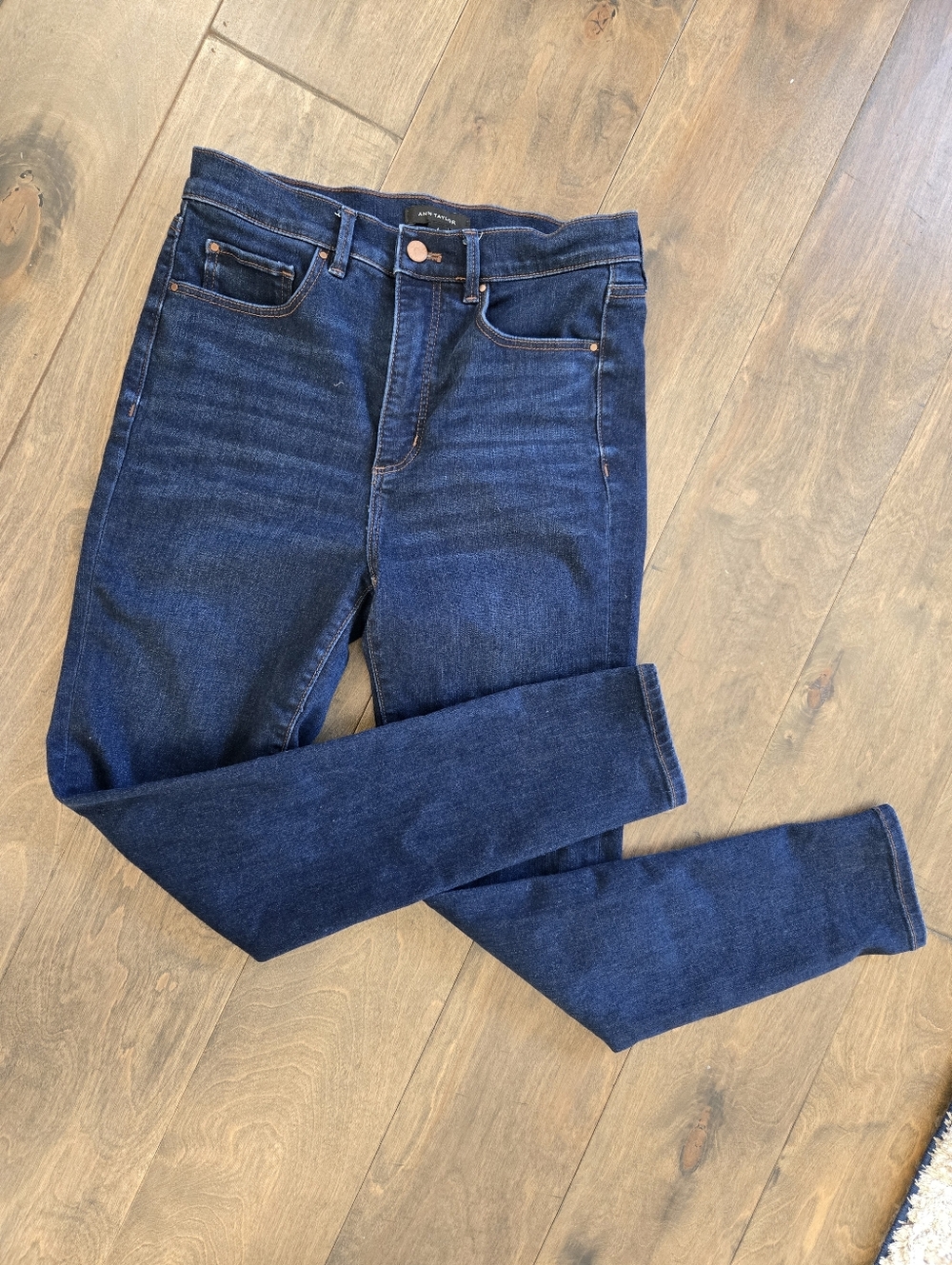 Ann Taylor The Skinny Jeans Dark Wash Blue Size 6